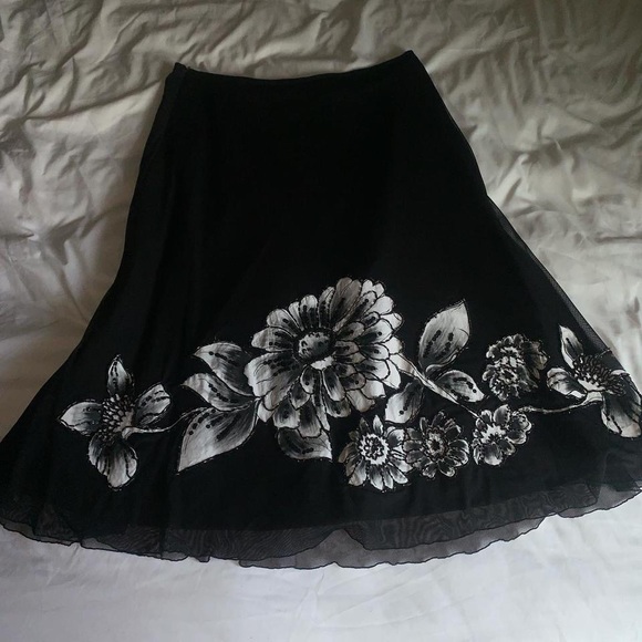 Vintage “Basil & Maude” floral beaded maxi skirt - Picture 2 of 6